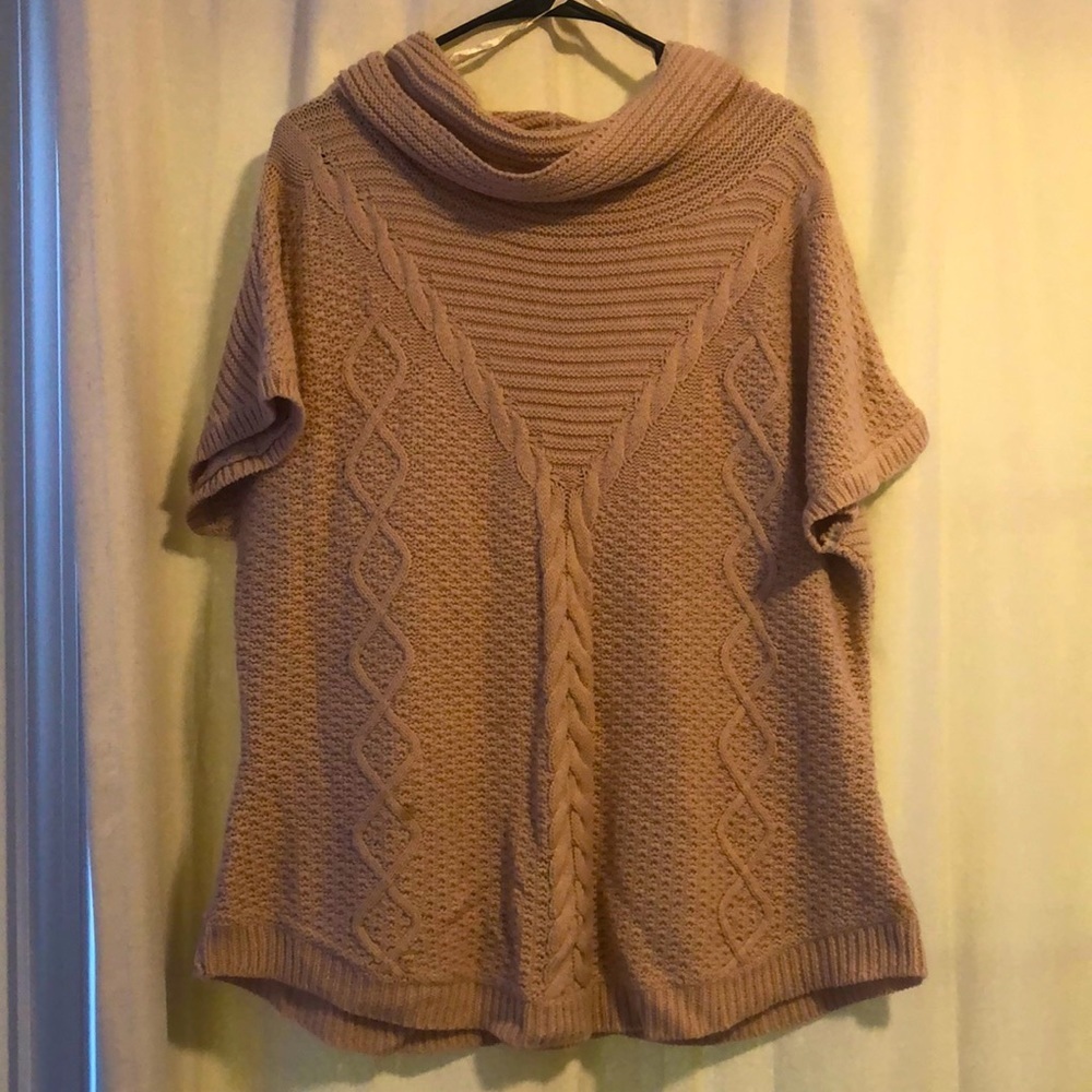 🔹 4 for $30 NY&CO Sweater